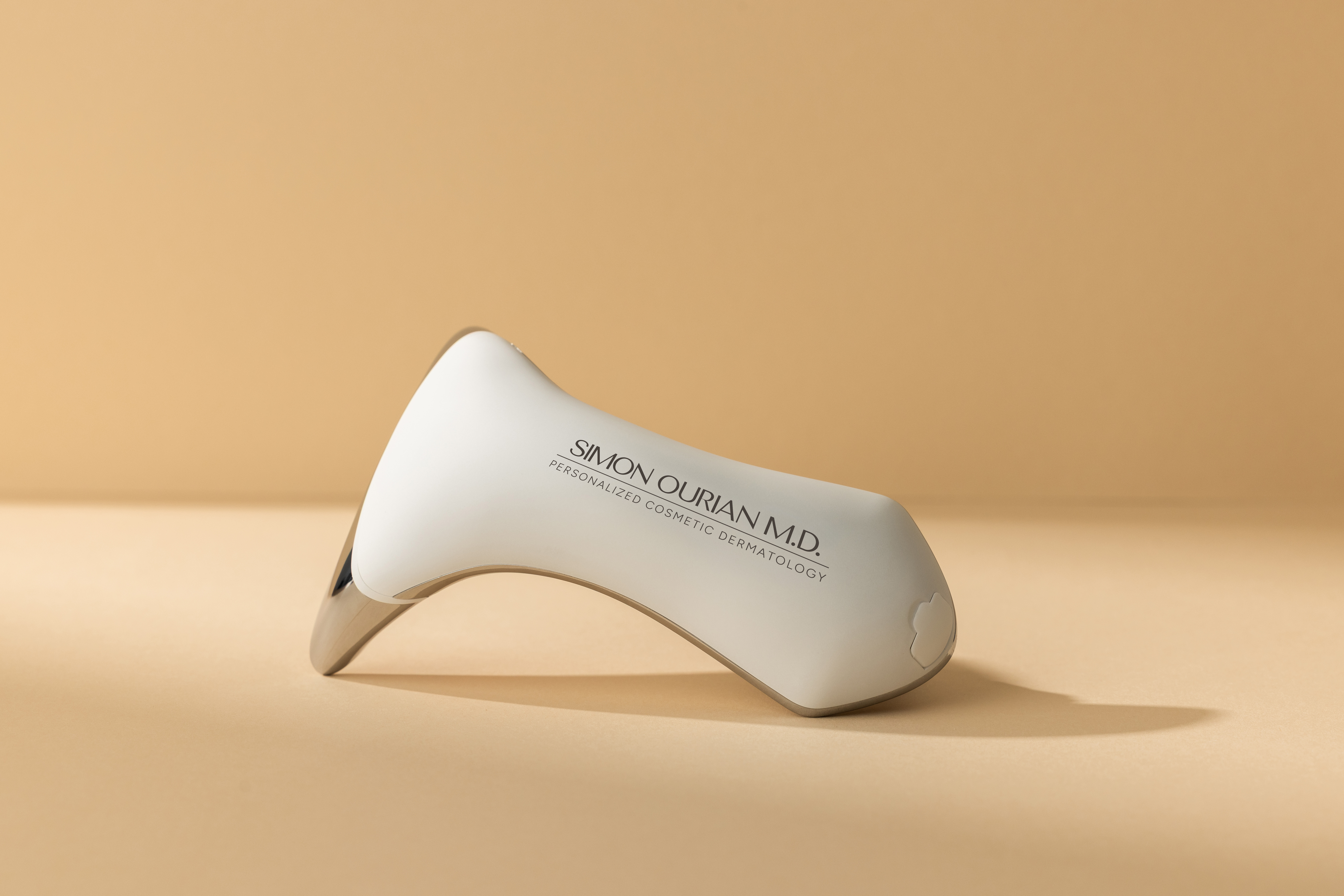 Hollywood Glow Pro Therapy LED Face & Neck